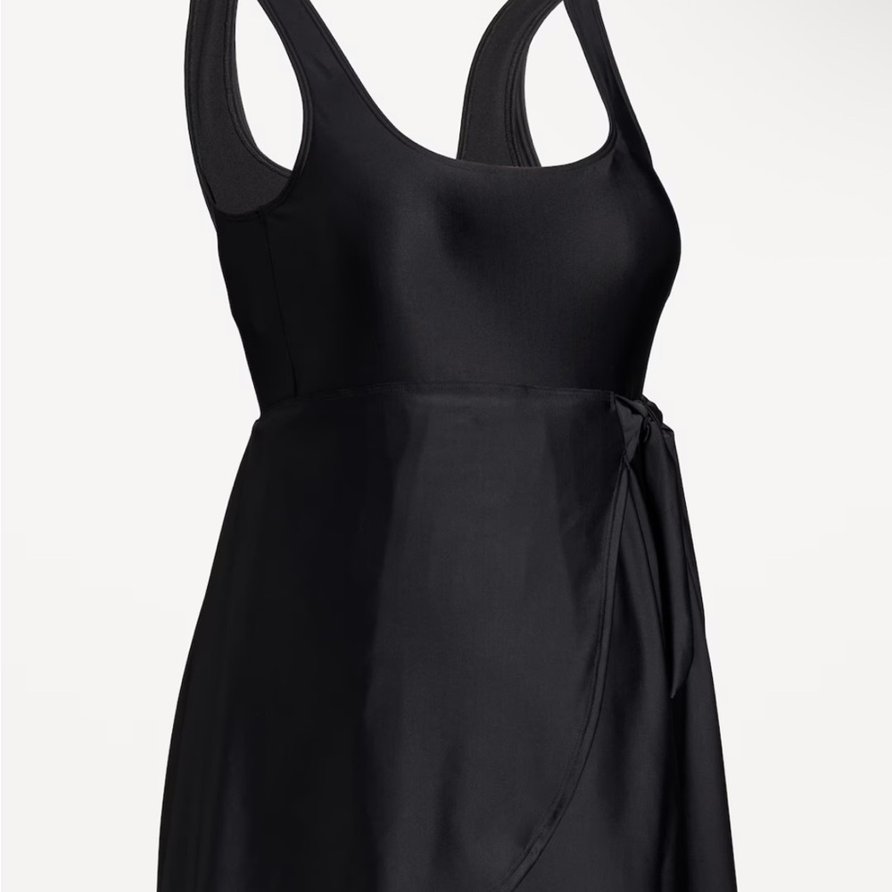NWT Old Navy Maternity Classic Wrap Swim Dress